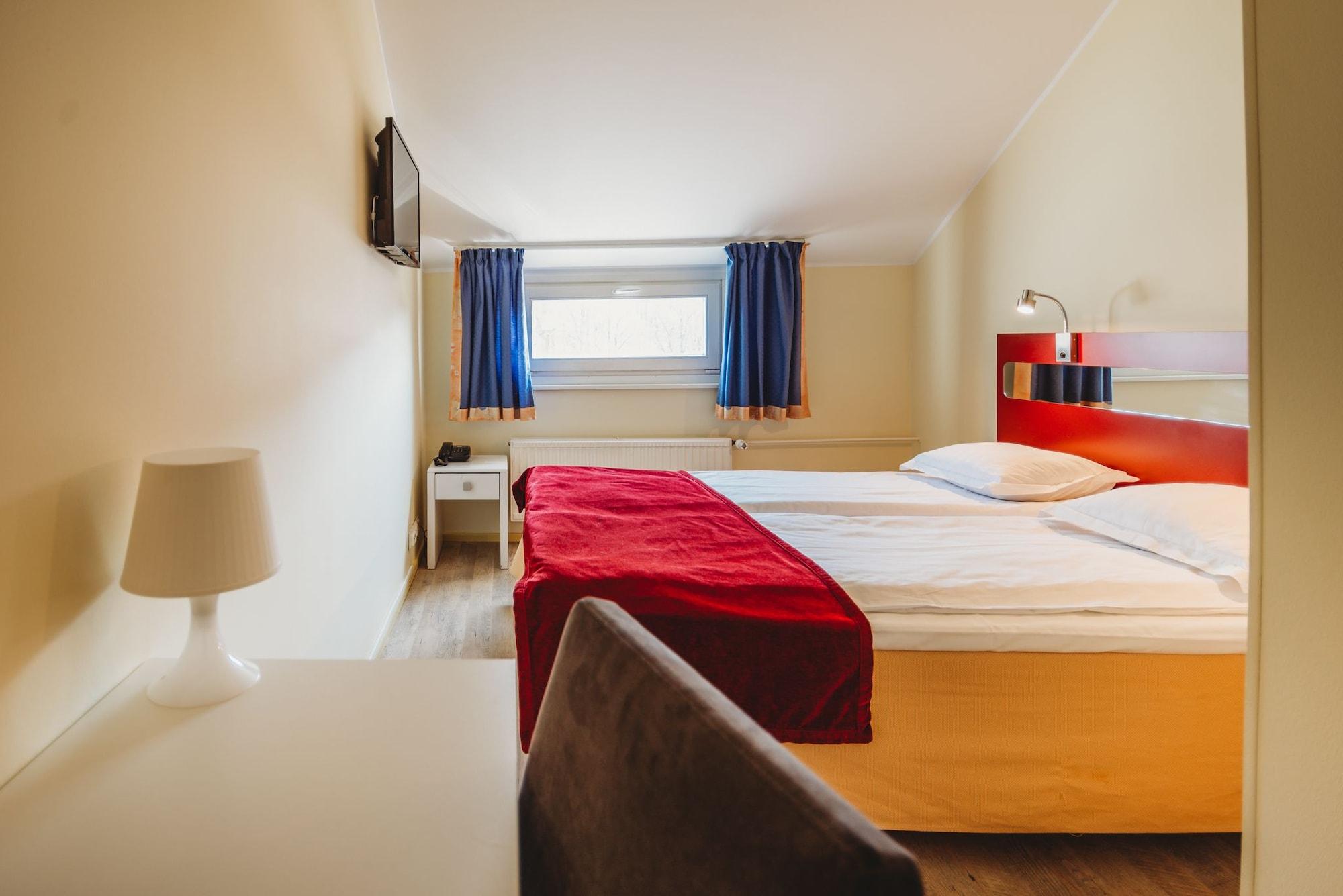 טאלין Economy Hotel מראה חיצוני תמונה