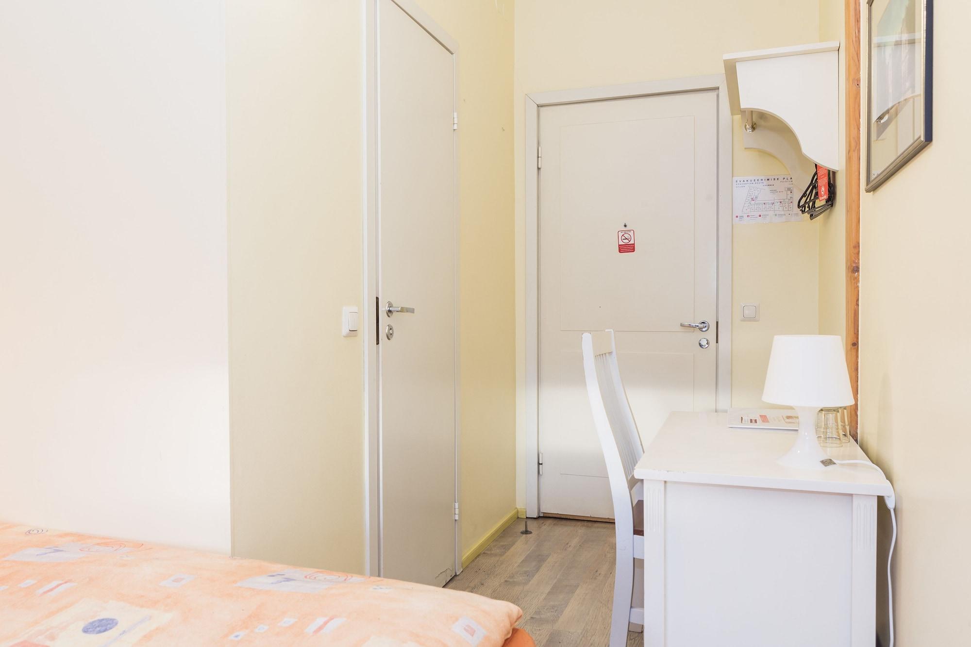 טאלין Economy Hotel מראה חיצוני תמונה